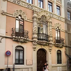cozy-apartment-in-a-typical-sevillian-patio-house.es-andalucia.com/