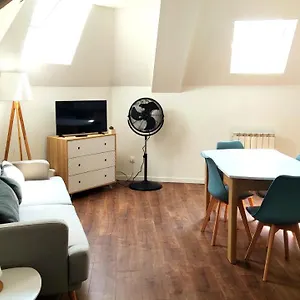 Spacieux A 7min De Walibi Appartement